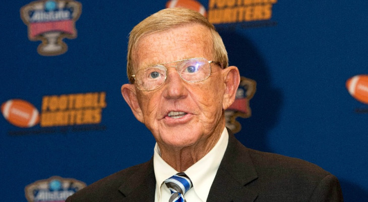 "Notre Dame is a Better Football Team Than Ohio State": Lou Holtz Calls Out Ohio State, Ryan Day Ahead of Top-10 Matchup Between the Buckeyes and Irish