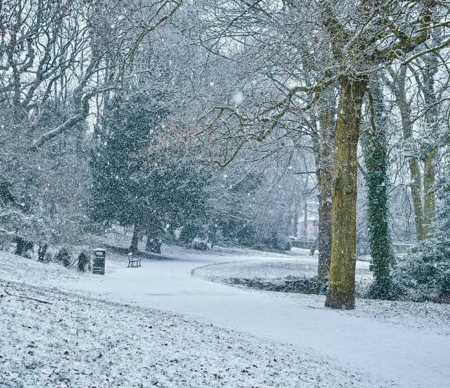 UK Braces for Snow and Ice as Arctic Air Sweeps In